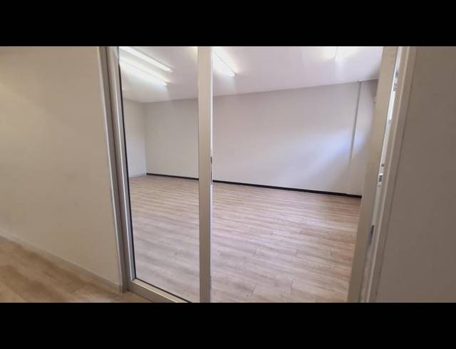 BUSINESS PROPERTY TO RENT IN LYNNWOOD